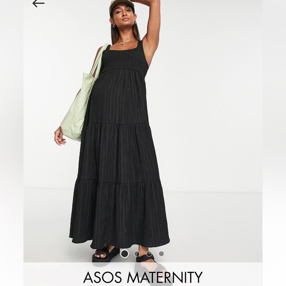 ASOS Design Maternity shirred maxi sundress with tiers in black. SIZE 16